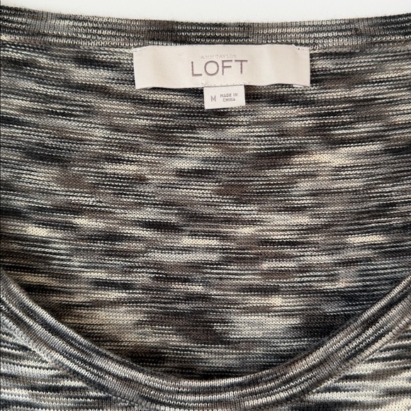 Medium Loft ¾ length Sleeve lightweight Sweater Top - Picture 2 of 7